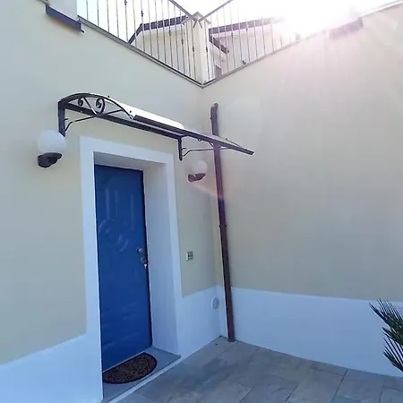 度假居 Paradise House With Sea View And Quiet. 圣雷默