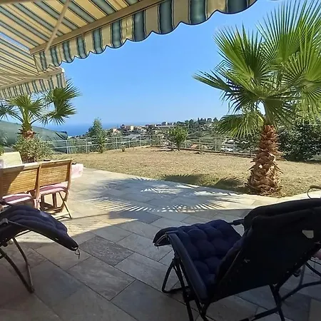 度假居 Paradise House With Sea View And Quiet. *